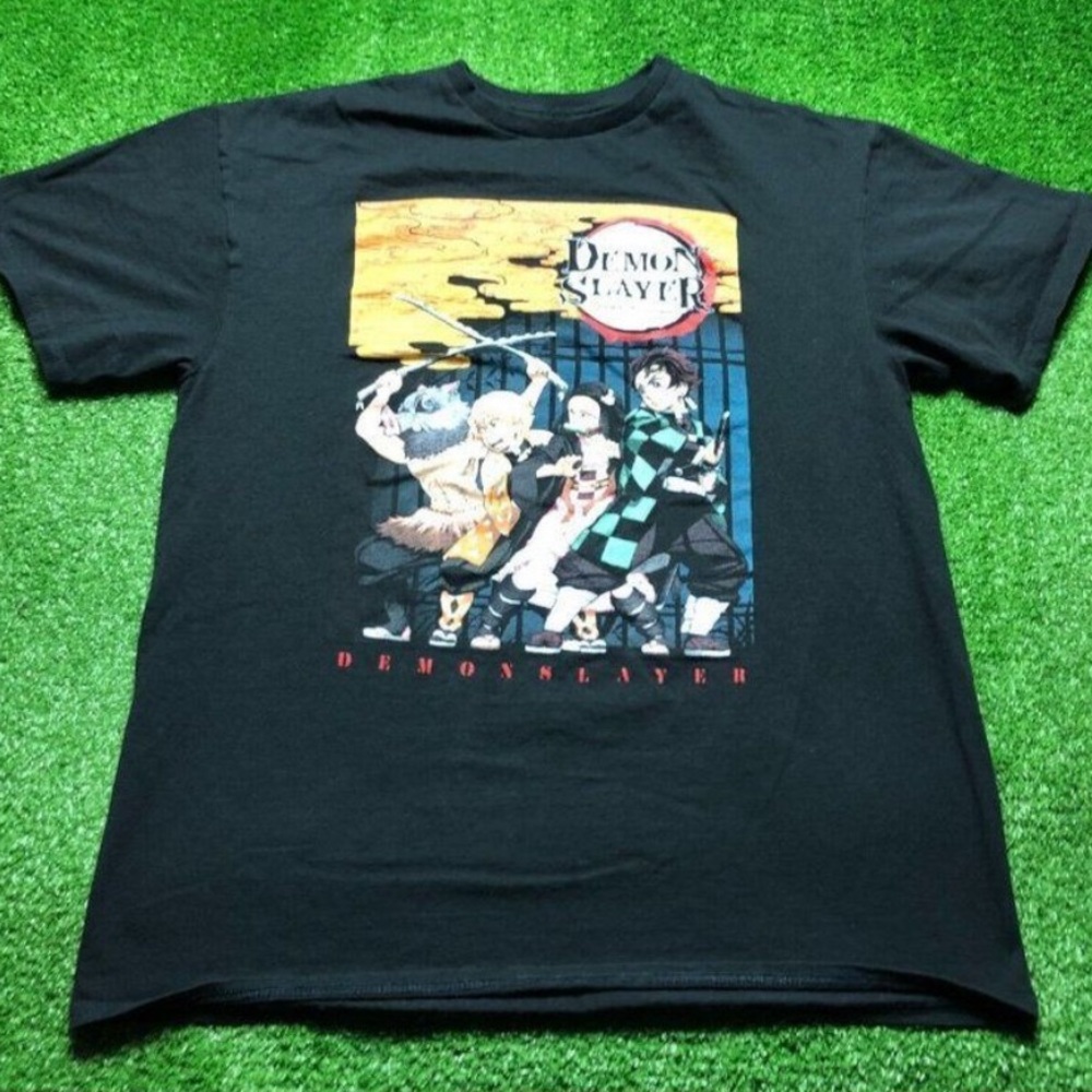 Demon Slayer Men's Short Sleeve Graphic Tee Size Small Black